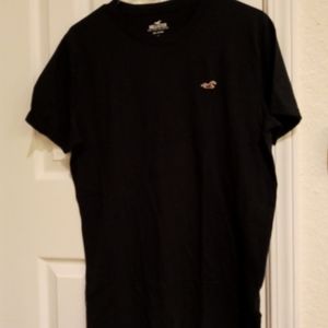 Hollister tee